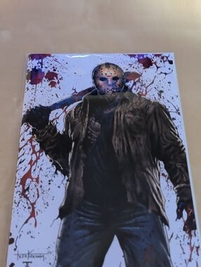 VOORHEES WHITE - BIRTH OF A SLASHER #1 KIRKHAM BATTLE DAMAGE VARIANT Comic Con